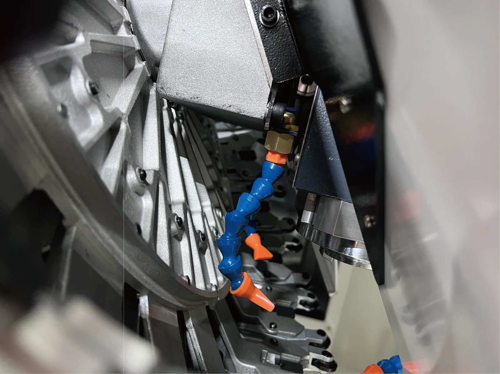 BF-T6 - tool holder cleaner for servo tool magazine